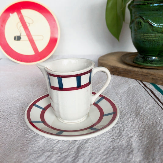 ご予約済 バドンヴィレー ミルクポット&ソーサーセット バスク柄 『ルージュ・ブルー』フランスアンティーク食器 フランス 蚤の市