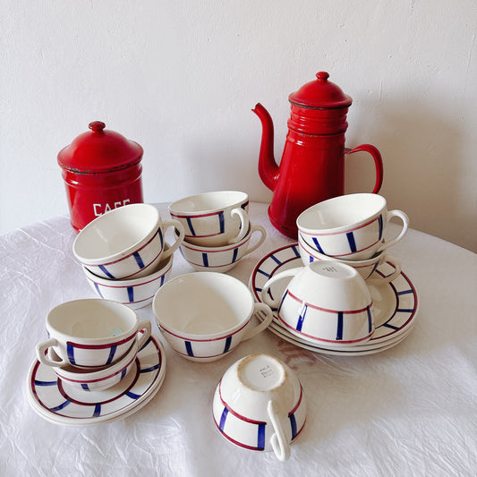 ディゴワンサルグミンヌ バスク柄 コーヒーカップ 200ml『ルージュ・マリン』 フランスアンティーク食器 蚤の市 ブロカント バスク柄食器