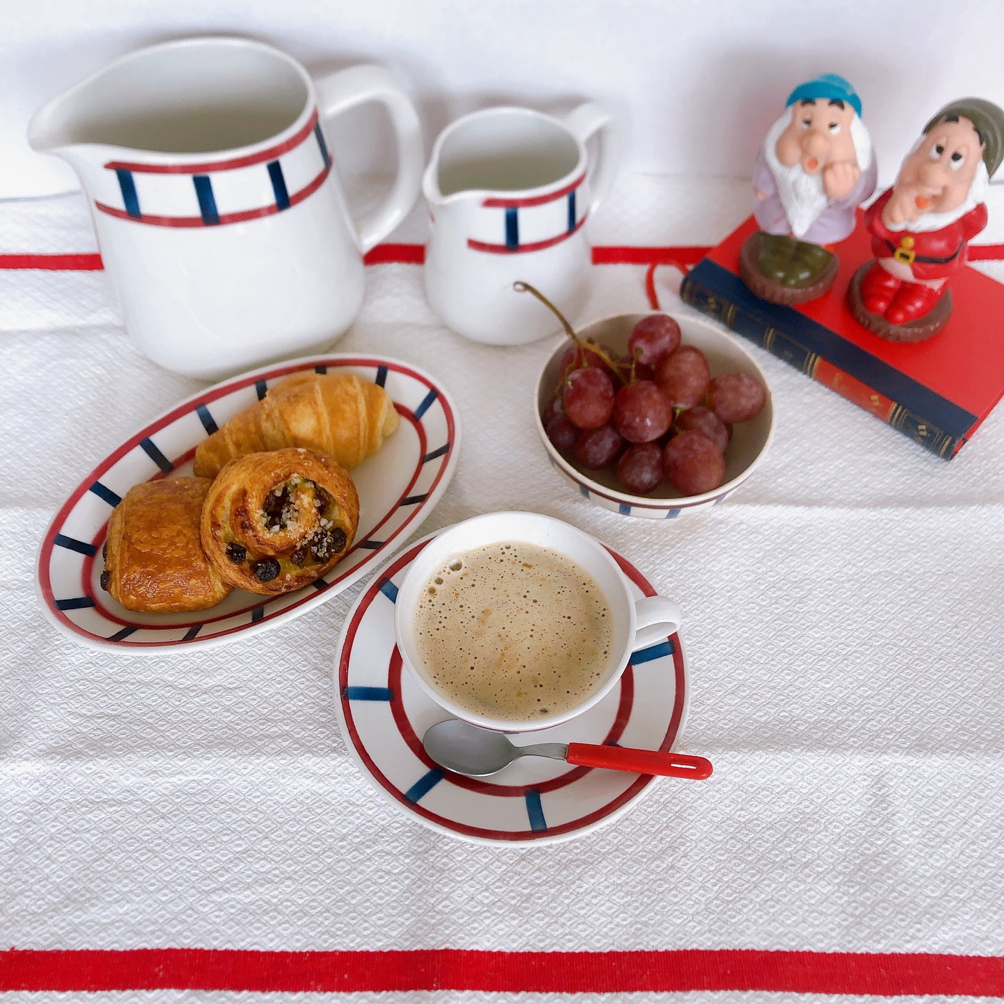 バドンヴィレー バスク柄 ピシェ ピッチャー大「ルージュ・ブルー」フランスアンティーク・食器・皿・プレート ブロカント