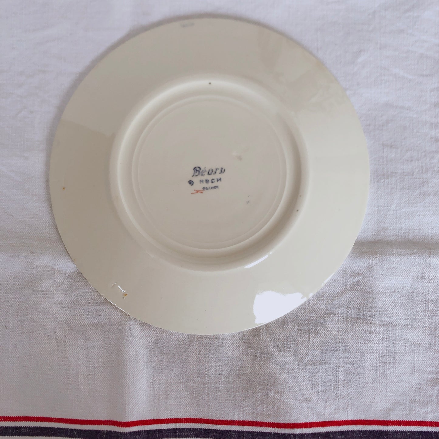 ご予約 フランスアンティーク HBCM Béarn クレイユエモントロー バスク柄 デザートプレート 20.5㎝「レッドxダークブルー」a フランスアンティーク食器 ブロカント 蚤の市