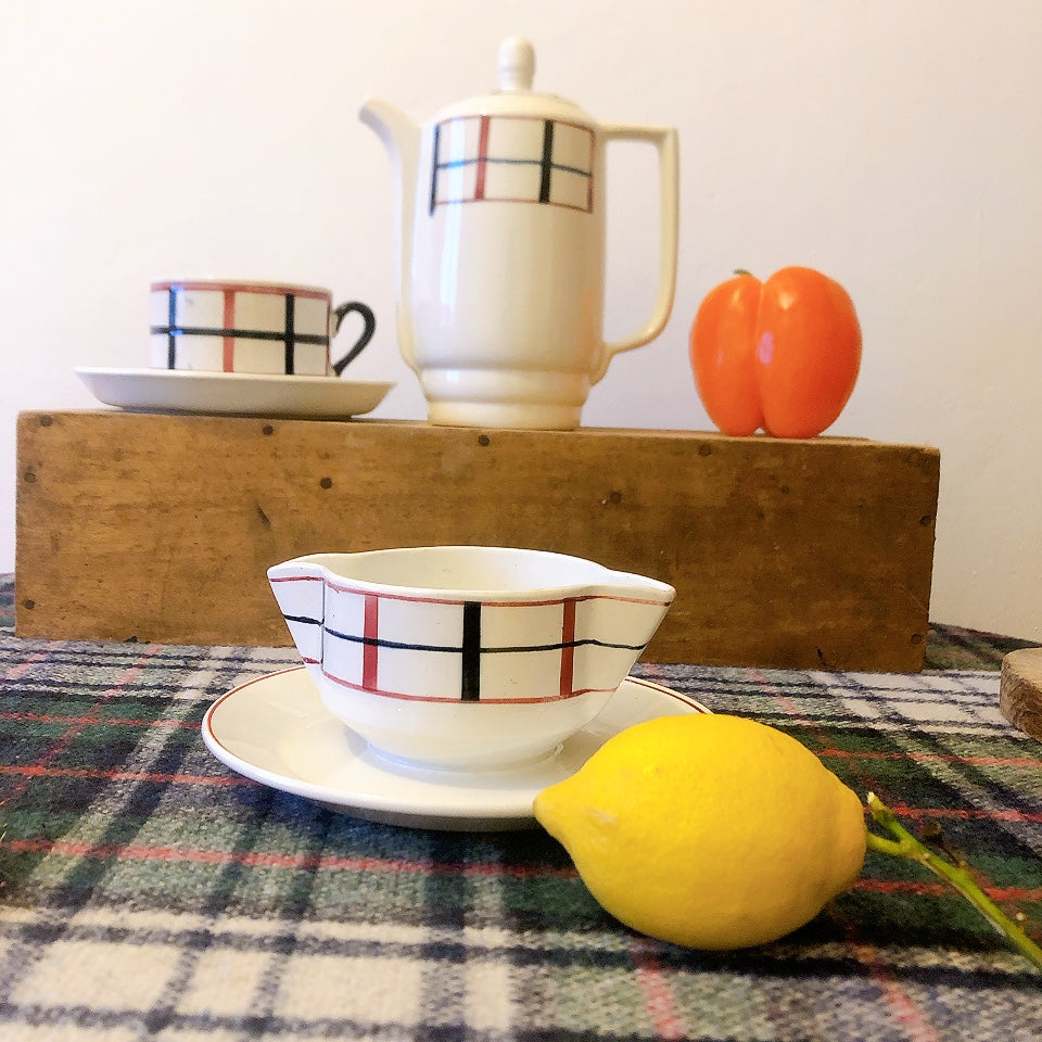 サンタマン Saint amand バスク柄ソーシエール フランスアンティーク食器 ブロカント 蚤の市