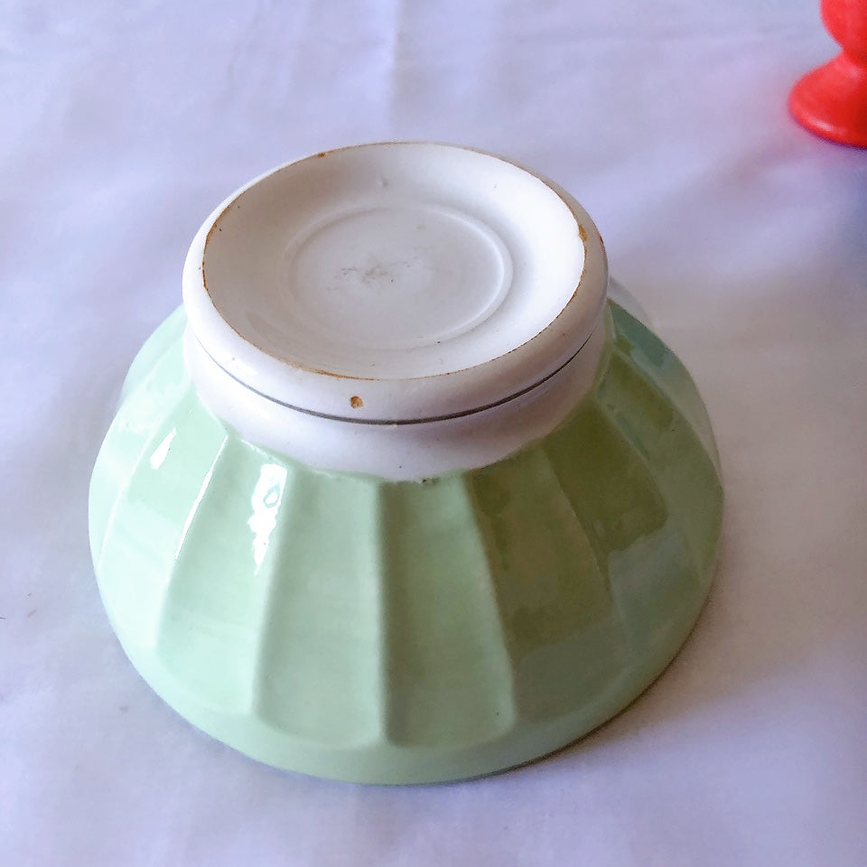 フランス アンティークカフェオレボウル ペパーミントグリーン アンティーク食器 ヴィンテージ食器 ブロカントアンティーク 蚤の市