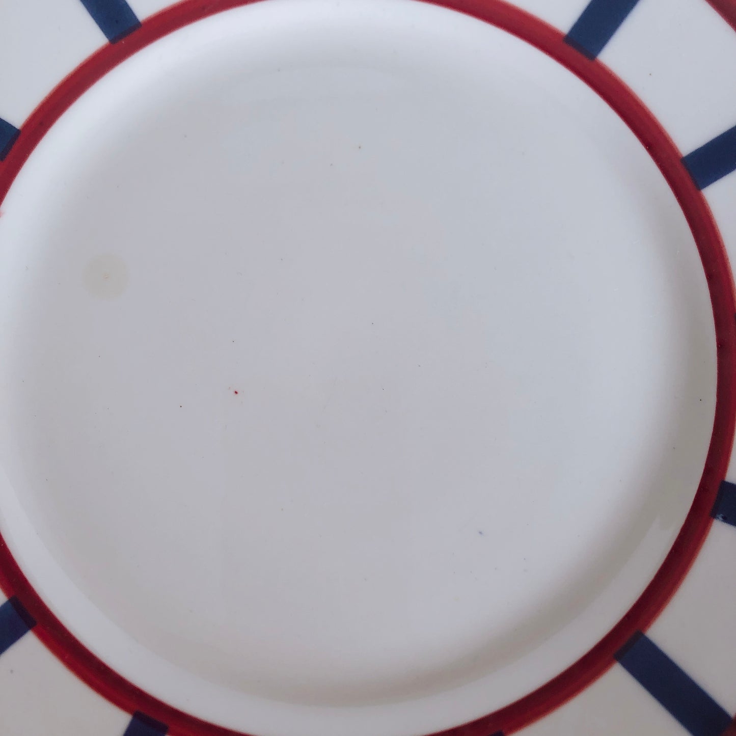 ご予約 フランスアンティーク HBCM Béarn クレイユエモントロー バスク柄 デザートプレート 20.5㎝「レッドxダークブルー」a フランスアンティーク食器 ブロカント 蚤の市