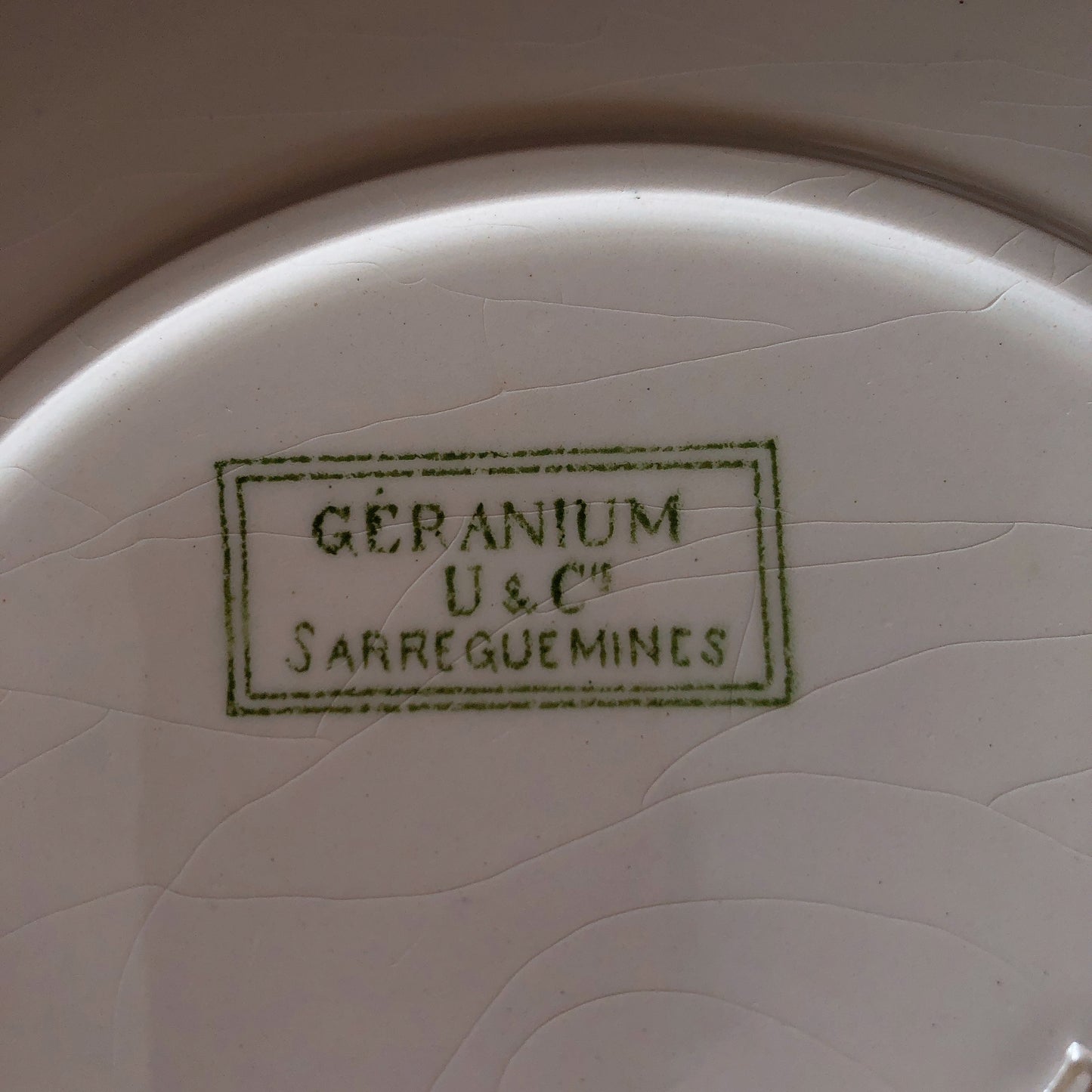 U&Cサルグミンヌ ”GERANIUM” ゼラニウム デザートプレート A フランスアンティーク食器 ブロカント 蚤の市