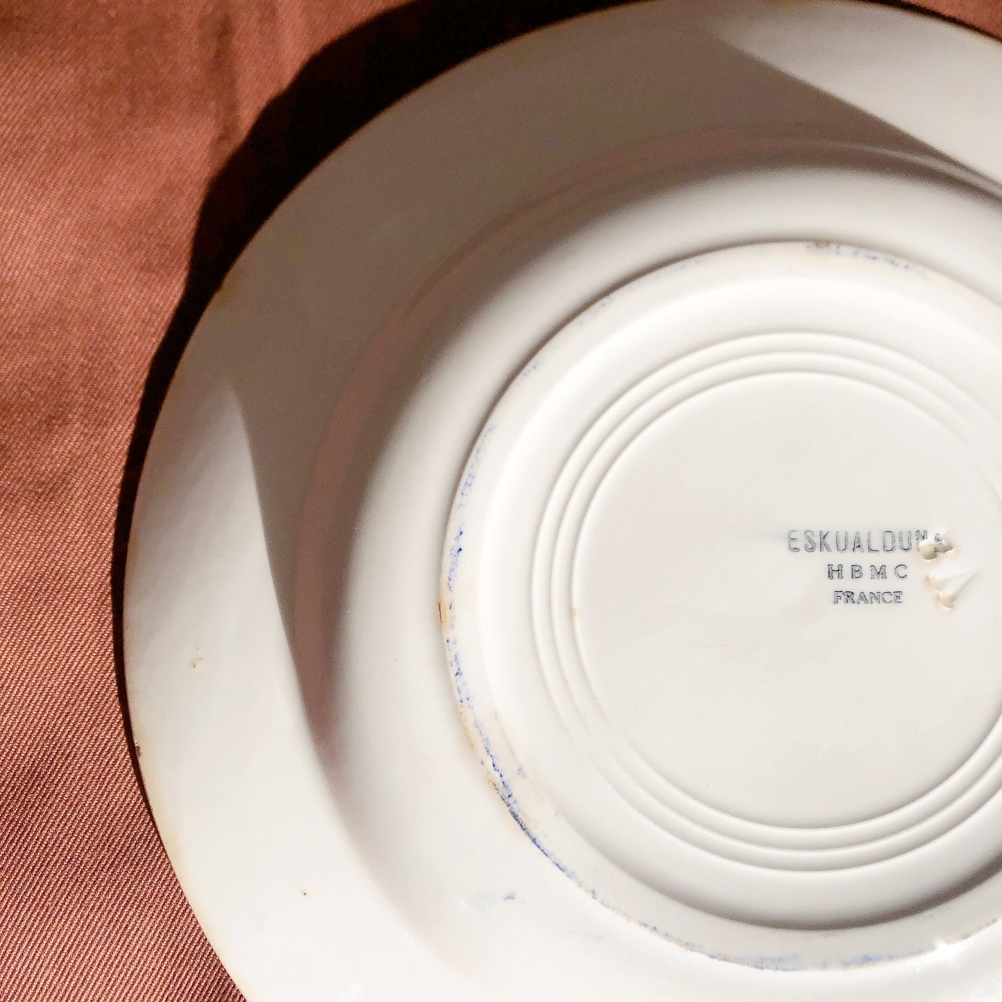 クレイユエモントロー HBCM ベアン ESKUALDUNA バスク柄スーププレート/深皿 A フランスアンティーク食器 バスク柄アンティーク ブロカント 蚤の市