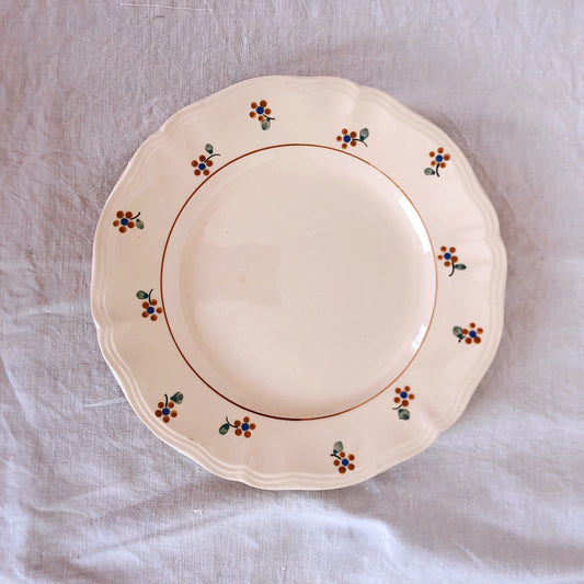 ディゴワンサルグミンヌ 花リム 『ARROMANCHES』 シリーズ ディナープレート 平皿 F フランスアンティーク食器 蚤の市 ブロカント