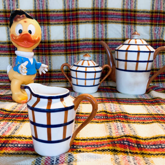 ご予約 クレイユモントロー HBCM Béarn バスク柄 ミルクポット「マロン・ダークブルー」フランスアンティーク 食器 ブロカント バスク柄アンティーク