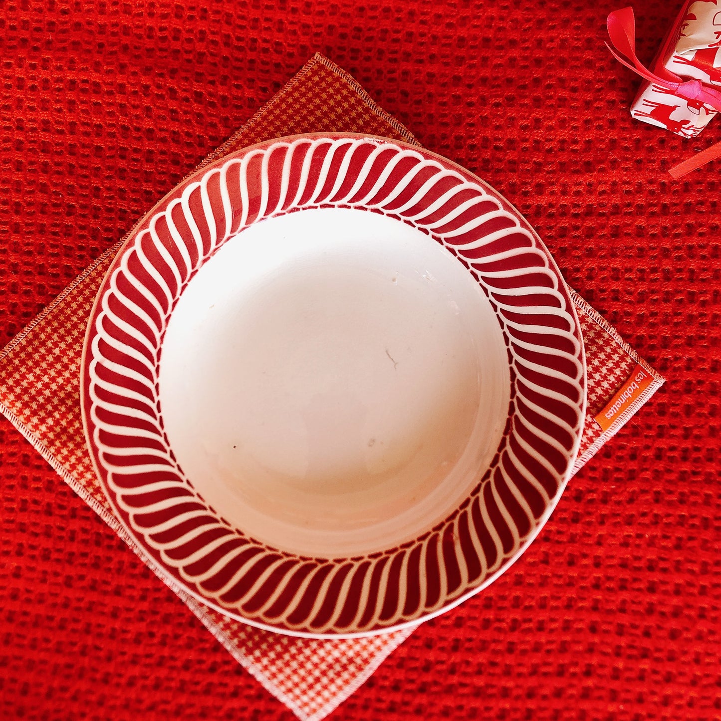 ディゴワンサルグミンヌ Digoin&sarregumines スーププレート/深皿 ”JACQUOT” レッド フランスアンティーク食器 ブロカント 蚤の市