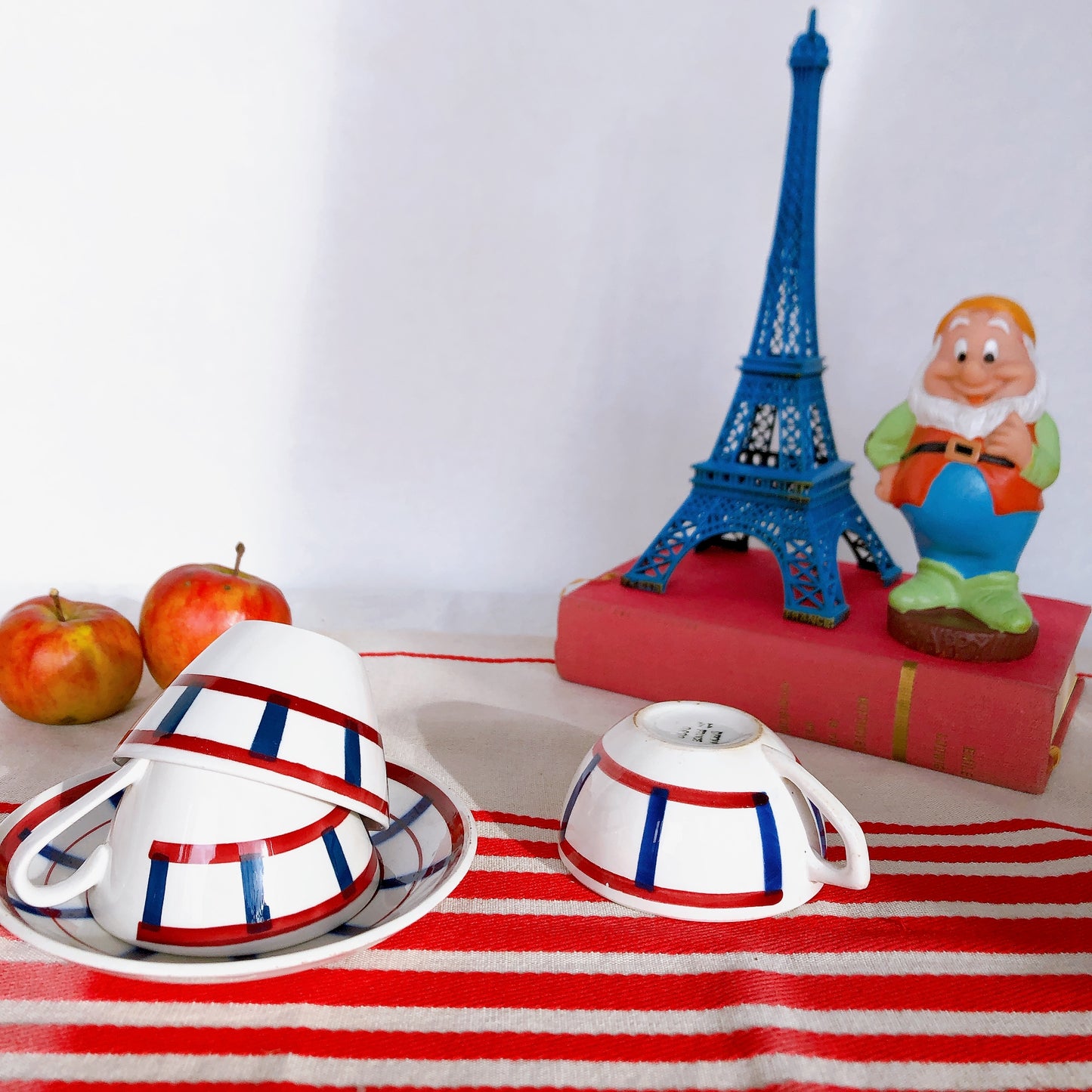 ディゴワンサルグミンヌ バスク柄 カップ&ソーサー 『ルージュ・マリン』 B フランスアンティーク食器 フランス蚤の市・ブロカント バスク柄食器