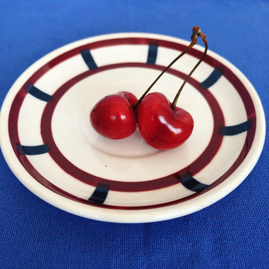 バドンヴィレー ソーサー/小皿 バスク柄 『ルージュ・ブルー』E フランスアンティーク食器 フランス 蚤の市