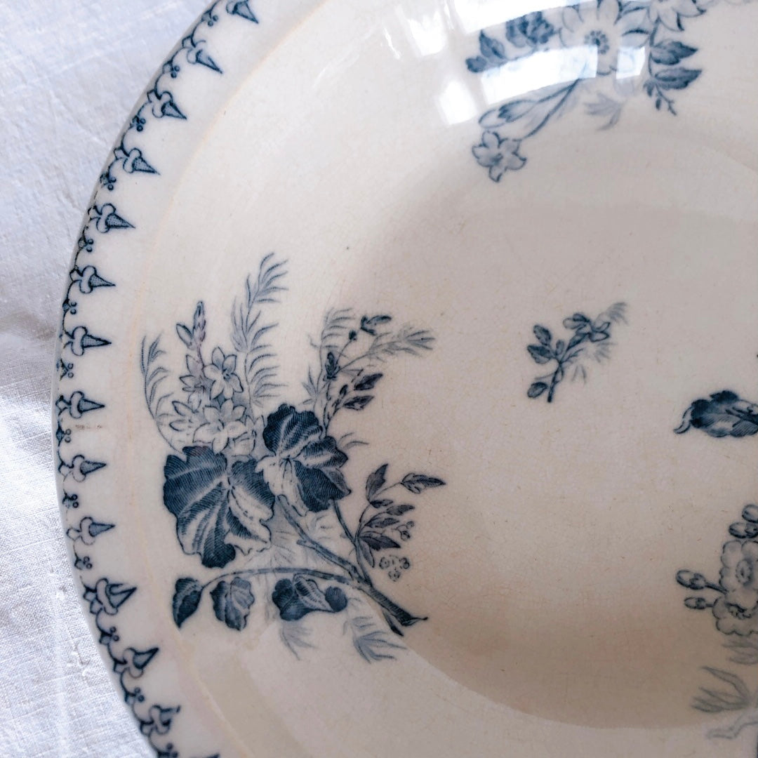 U&Cサルグミンヌ sarreguemines ”FLORE”フロール サラディエ/大深皿 ブルー フランスアンティーク食器 ブロカント 蚤の市