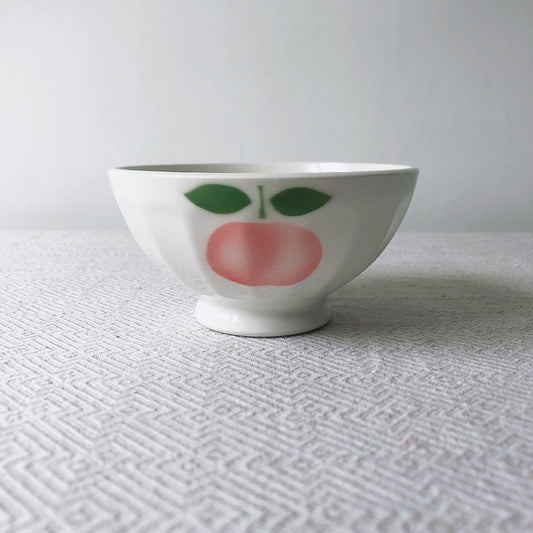 フランス アンティークカフェオレボウル 希少 『りんご』のモチーフ B ブロカント 蚤の市