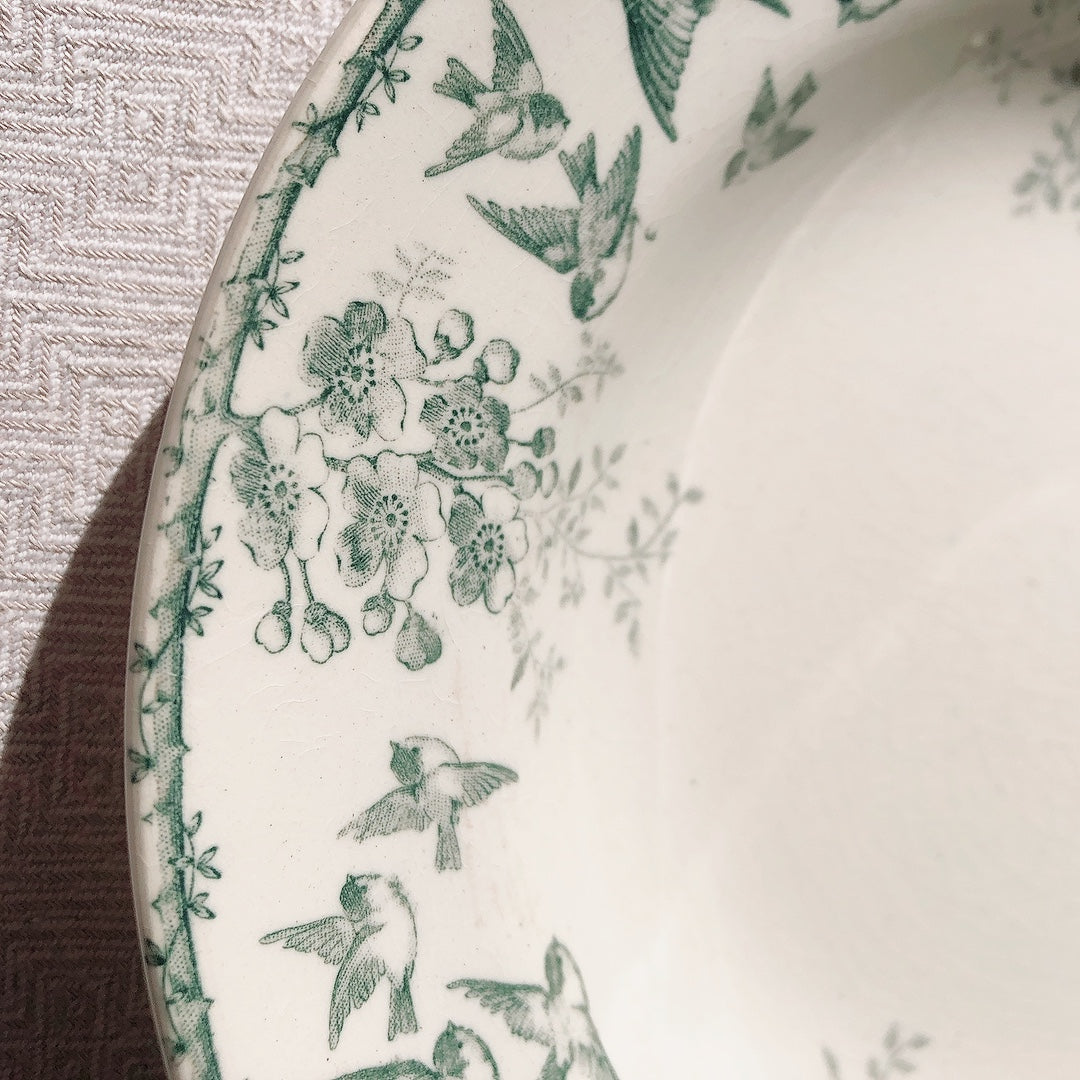 ショワジー・ル・ロワ アンティークプレート 小鳥とワイルドローズ 深皿 23cm D フランスアンティーク食器・プレート フランス直送アンティーク