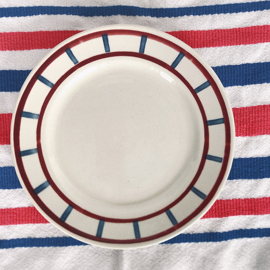 フランスアンティーク HBCM Béarn クレイユエモントロー バスク柄 デザートプレート「レッドxダークブルー」B フランスアンティーク食器 ブロカント 蚤の市