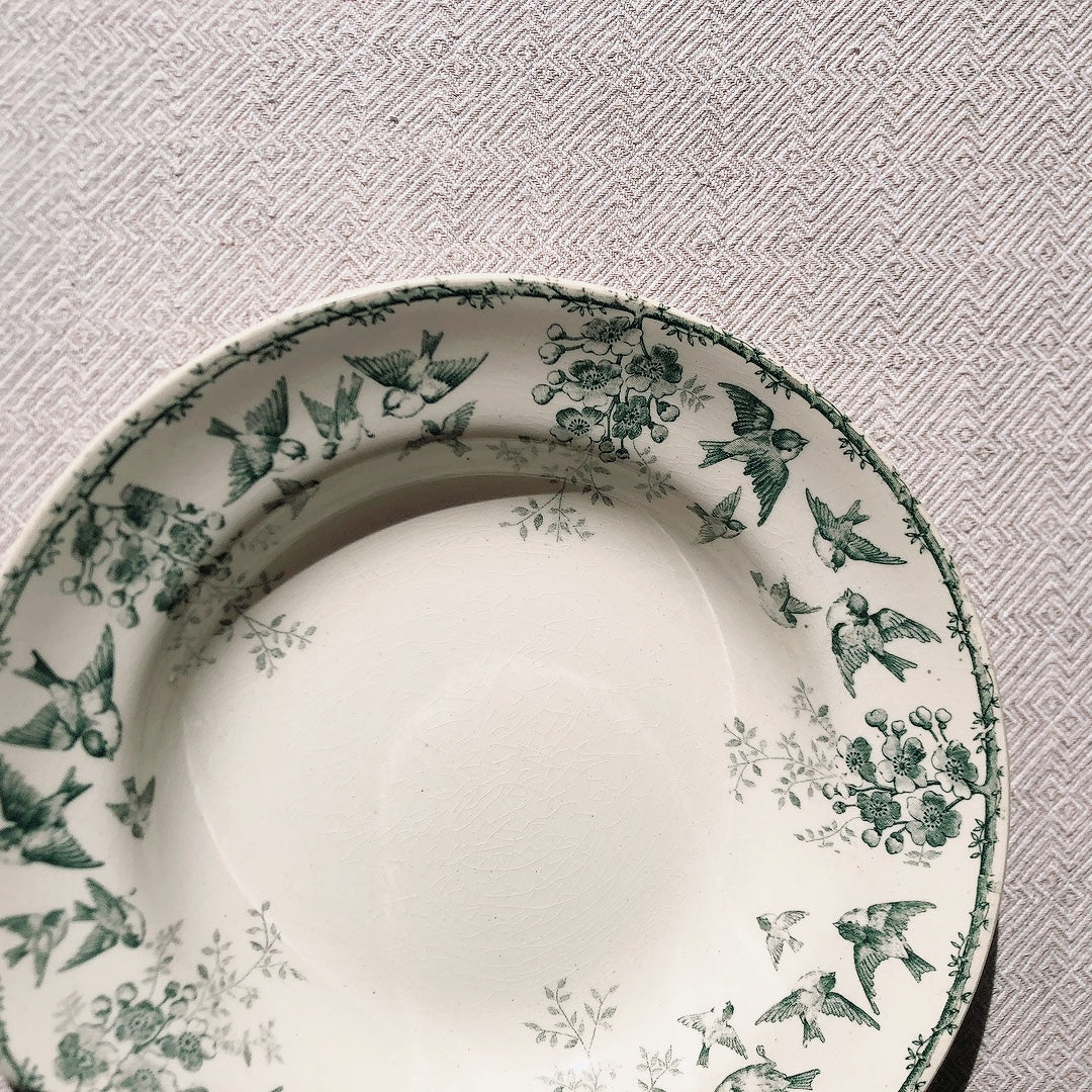 ショワジー・ル・ロワ アンティークプレート 小鳥とワイルドローズ 深皿 23cm D フランスアンティーク食器・プレート フランス直送アンティーク