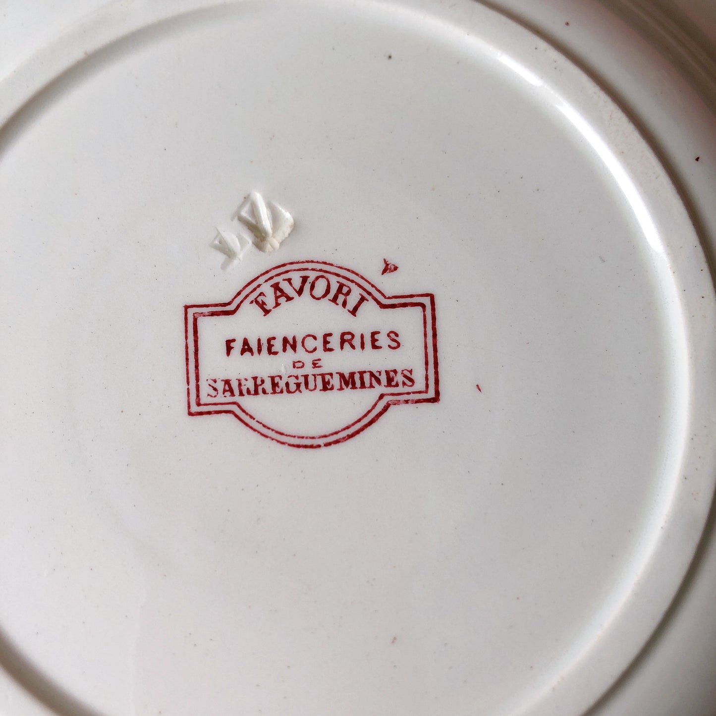 フランスアンティーク サルグミンヌ ファボリ『FAVORI』スーププレート Fファイアンスフィーヌ フランスアンティーク食器 フランス蚤の市・ブロカント