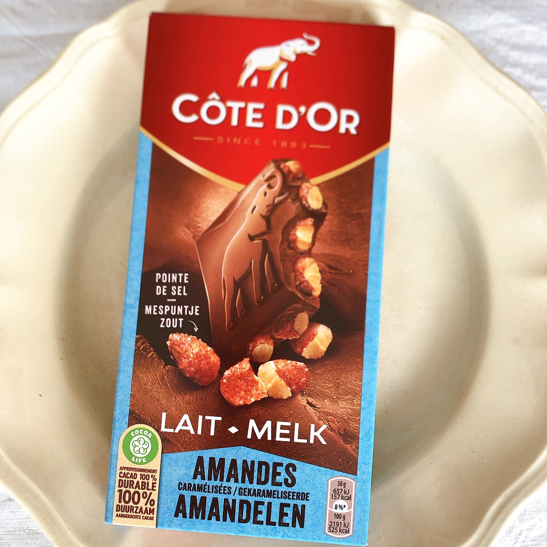 チョコレート CÔTE D'OR コートドール キャラメリゼされたアーモンドと塩入りのミルクチョコ フランス土産 ベルギーチョコ