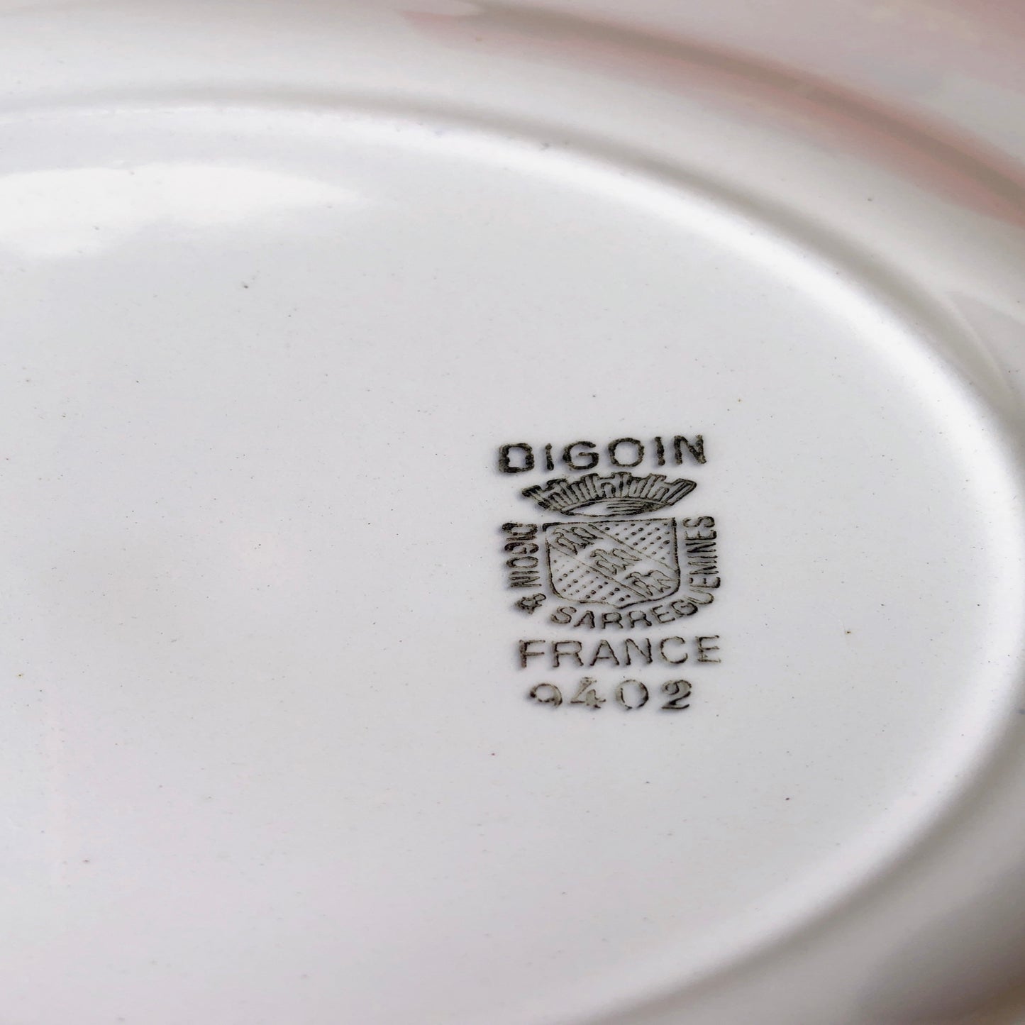 ディゴワンサルグミンヌ バスク柄 プレート ・平皿『ルージュ・マリン』A フランスアンティーク食器 フランス蚤の市・ブロカント バスク柄プレート