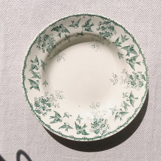 ご予約 ショワジー・ル・ロワ アンティークプレート 小鳥とワイルドローズ 深皿 23cm B フランスアンティーク食器・プレート フランス直送アンティーク