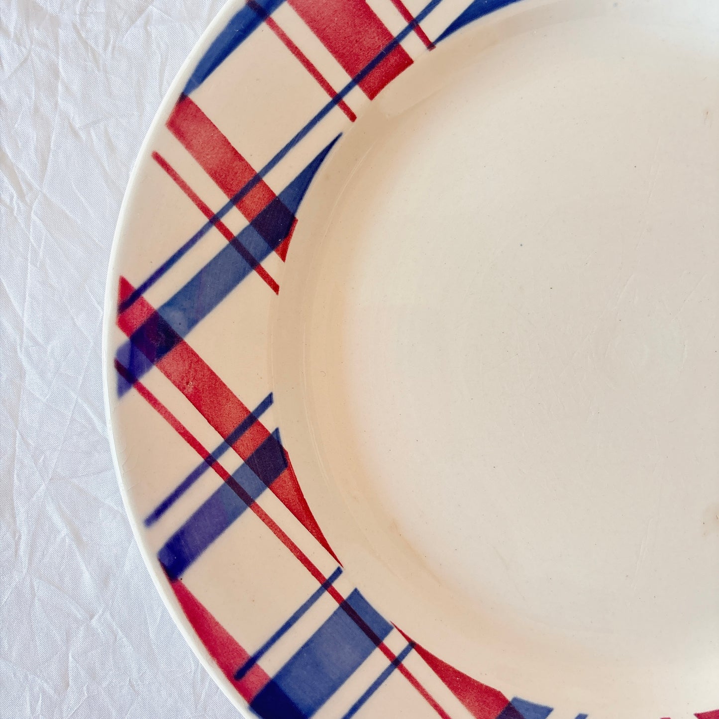ディゴワンサルグミンヌ 『BASQUE』バスク柄 デイナープレート フランスアンティーク食器 フランス蚤の市　ブロカント 　バスクアンティーク