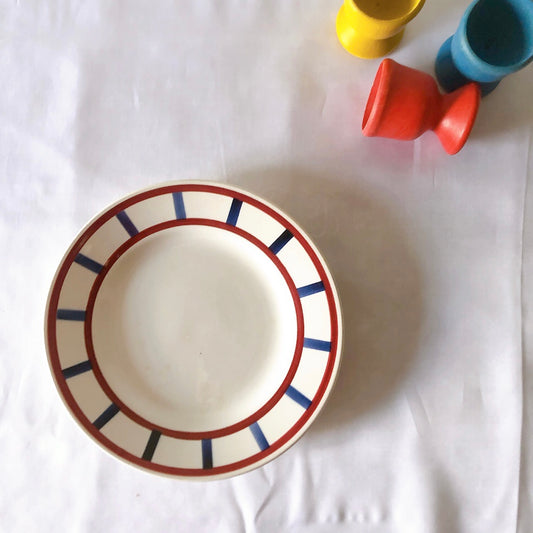 フランスアンティーク HBCM Béarn クレイユエモントロー バスク柄デザートプレート 18.5cm b レッドxブルー フランスアンティーク食器 ブロカント 蚤の市