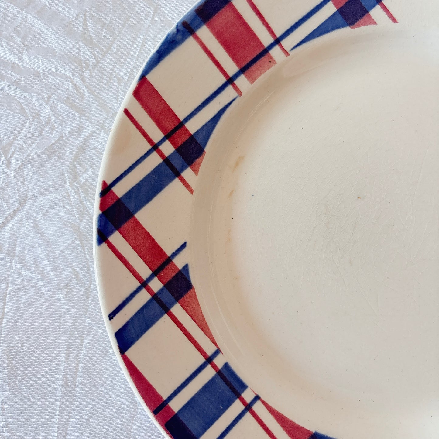 ディゴワンサルグミンヌ 『BASQUE』バスク柄 デイナープレート フランスアンティーク食器 フランス蚤の市　ブロカント 　バスクアンティーク