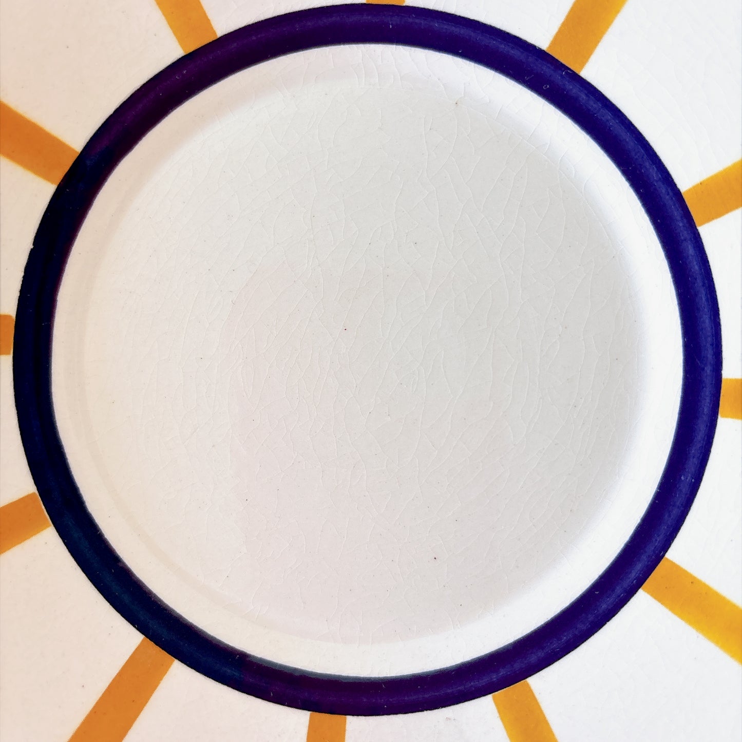 クレイユモントロー HBCM Béarn バスク柄 ソーサー「イエローｘブルー」 フランスアンティーク食器　ブロカントアンティーク　蚤の市
