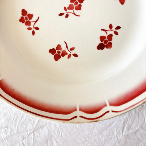 バドンヴィレー 赤い花柄 アンティーク大皿 28cm ラウンドプレート 1930年代 フランスアンティーク食器 Badonviller