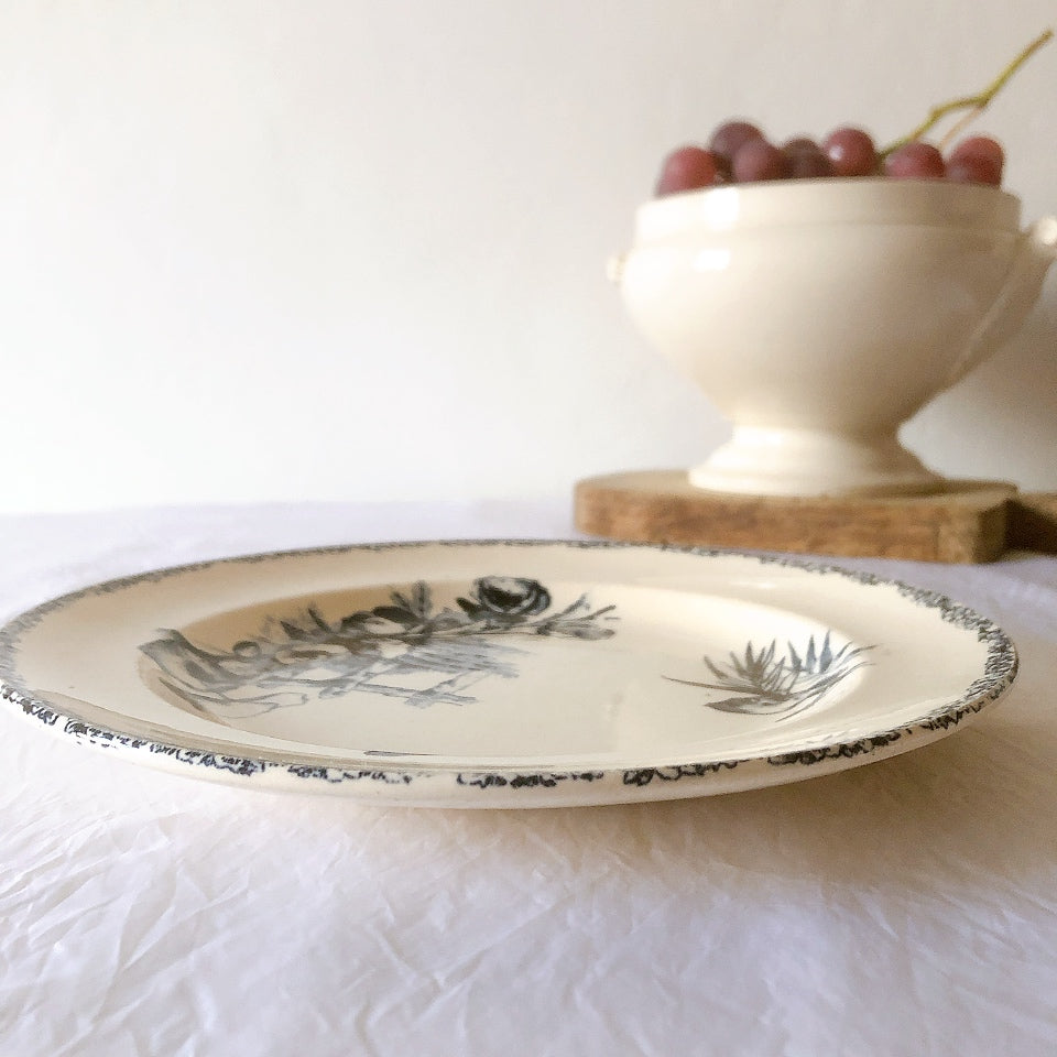 フランスアンティーク  GRAND DEPOT E.Bourgeois グランデポ エミールブルジョワ　蝶鳥柄　ディナープレート 平皿 フランスアンティーク食器 ブロカント 蚤の市