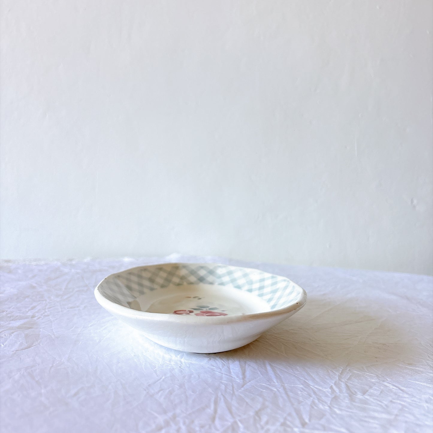 ディゴワンサルグミンヌ Digoin&sarreguemines 『BASTIA』バラ柄ラヴィエ　フランスアンティーク食器 ブロカントアンティーク　蚤の市