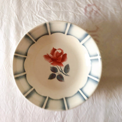 ディゴワンサルグミンヌ 『DAUPHIN 』 花柄キャロットプレート・深皿 フランスアンティーク食器　ブロカントアンティーク　蚤の市