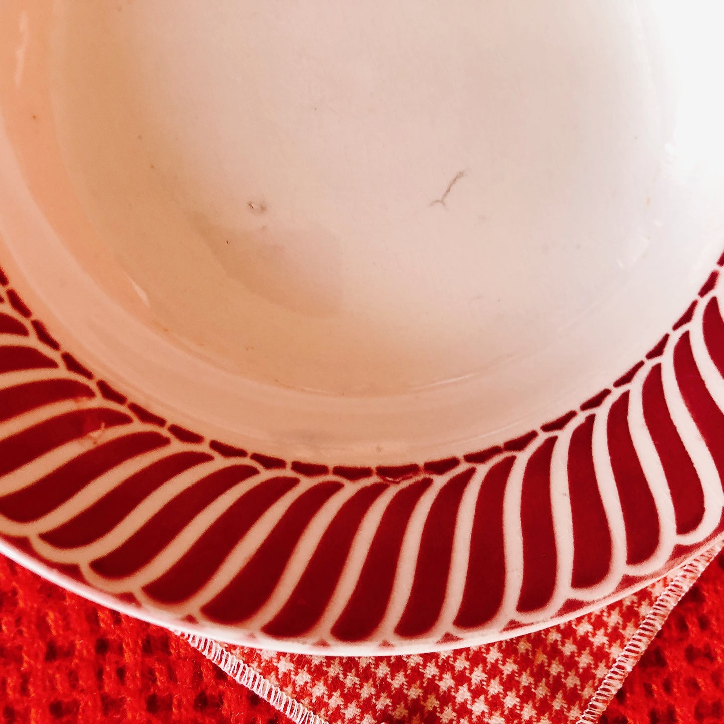 ディゴワンサルグミンヌ Digoin&sarregumines スーププレート/深皿 ”JACQUOT” レッド　フランスアンティーク食器　ブロカント　蚤の市