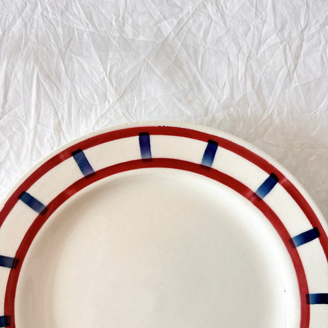 バドンヴィレー デザートプレート/平皿 19.8㎝ バスク柄『レッド・ブルー』 フランスアンティーク食器 フランス蚤の市 ブロカント
