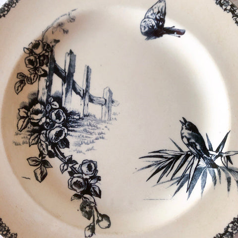 フランスアンティーク  GRAND DEPOT E.Bourgeois グランデポ エミールブルジョワ　蝶鳥柄　ディナープレート 平皿 フランスアンティーク食器 ブロカント 蚤の市