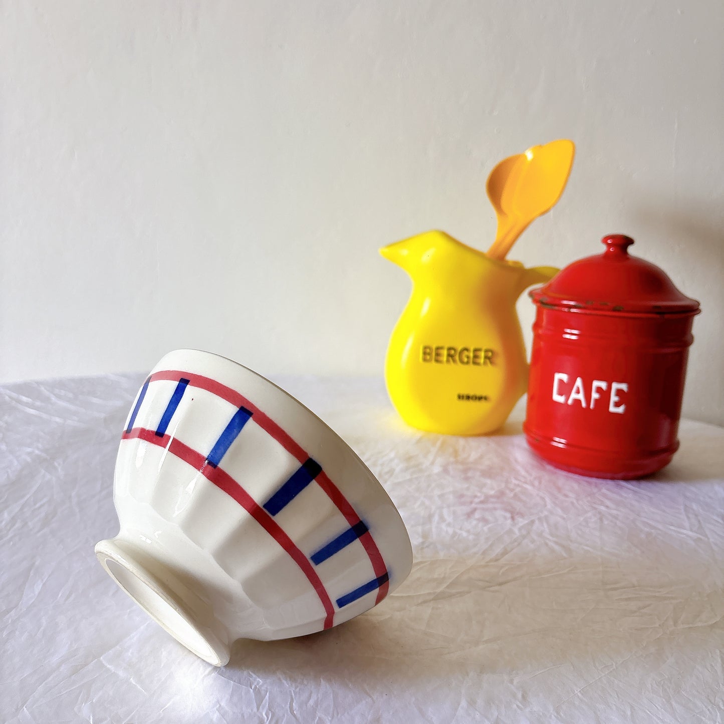 バスク柄 カフェオレボウル「赤×青」 フランスアンティーク食器 ブロカント