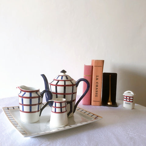 クレイユモントロー HBCM Béarn バスク柄 ミルクポット「レッド・ブルー」フランスアンティーク食器 ブロカントアンティークス　バスク柄食器