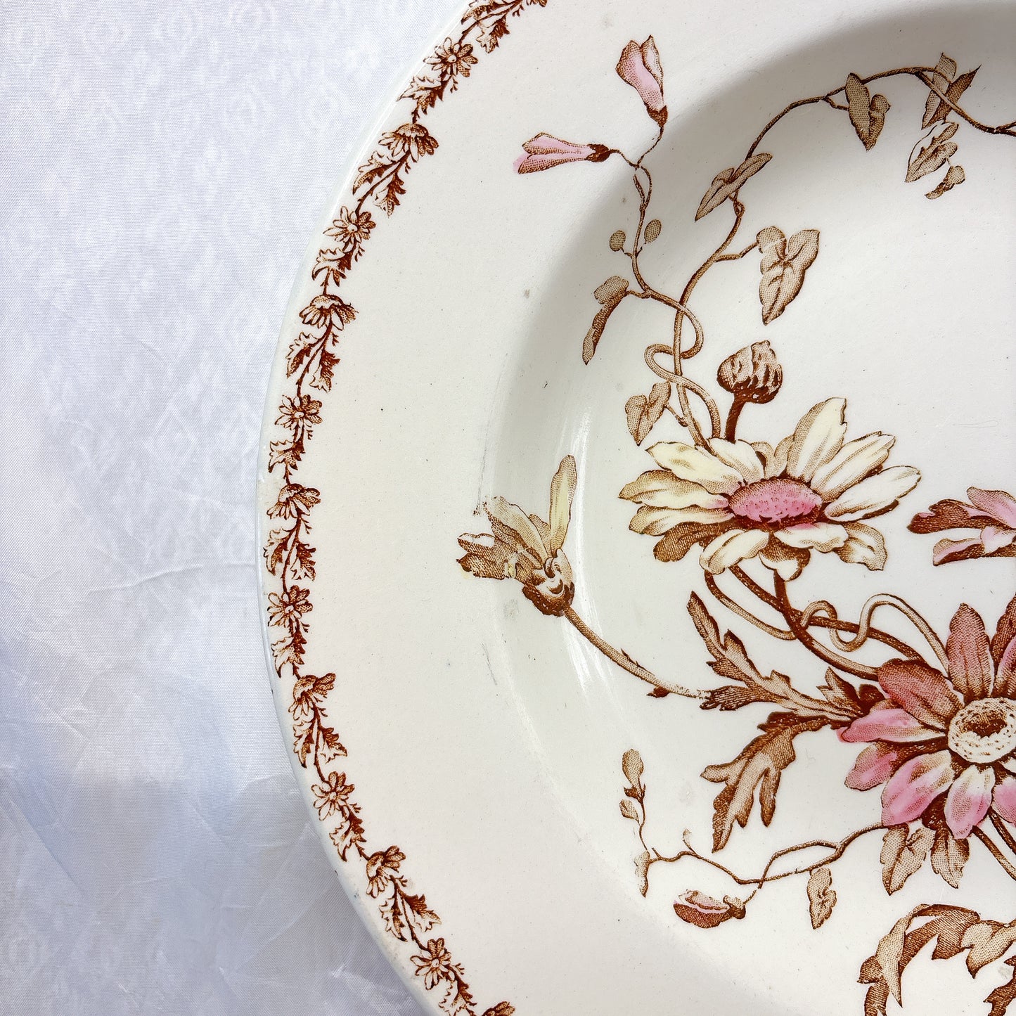 リュネヴィル  マーガレット MARGUERITE スーププレート フランスアンティーク食器　蚤の市　ブロカント