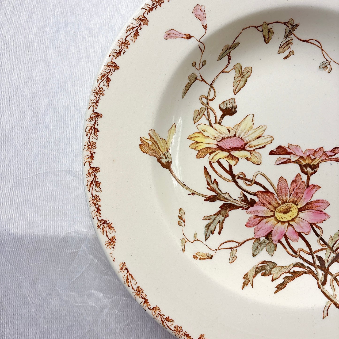 リュネヴィル  マーガレット MARGUERITE スーププレート フランスアンティーク食器　蚤の市　ブロカント