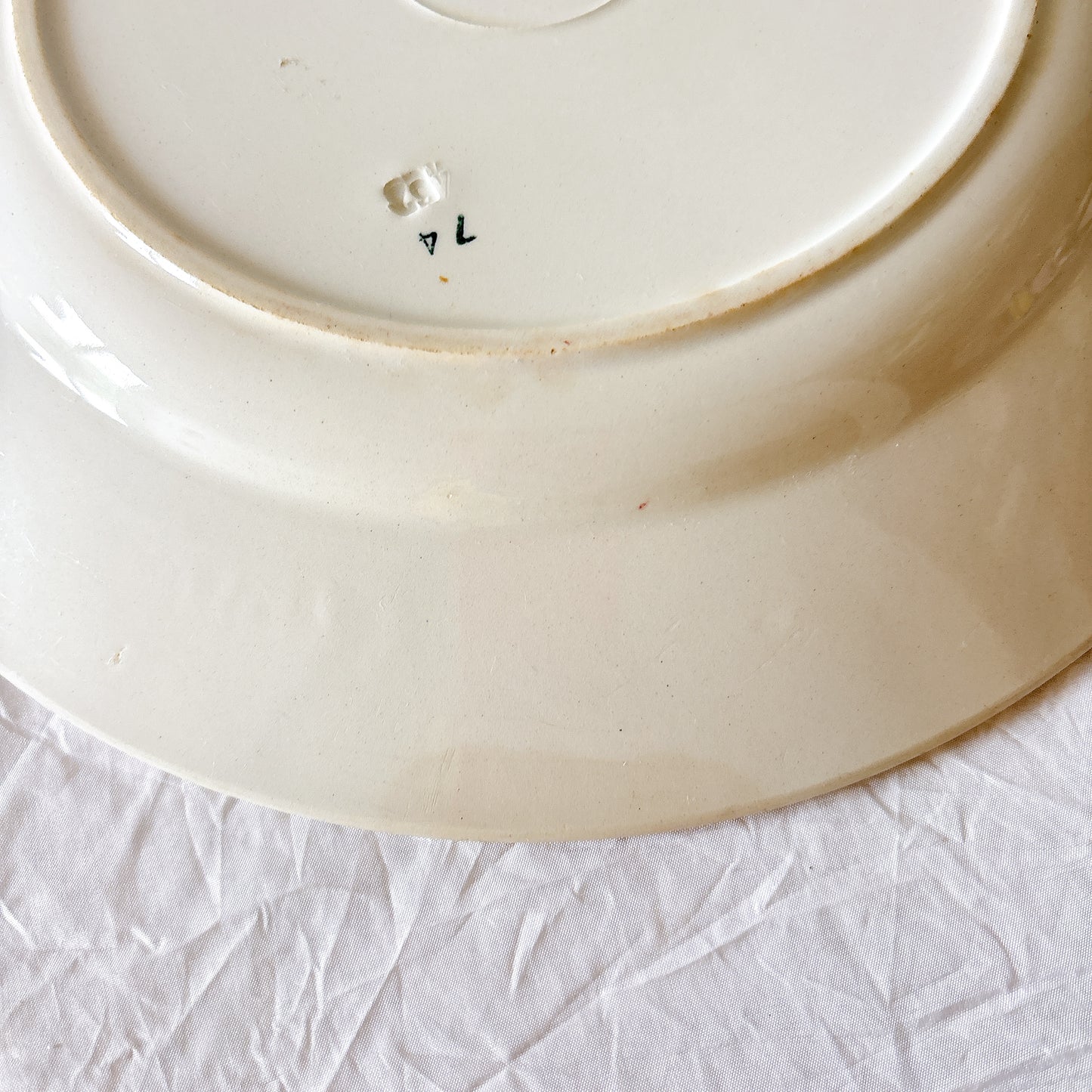 バドンヴィレー 赤い花柄 アンティーク大皿 28cm ラウンドプレート 1930年代 フランスアンティーク食器 Badonviller