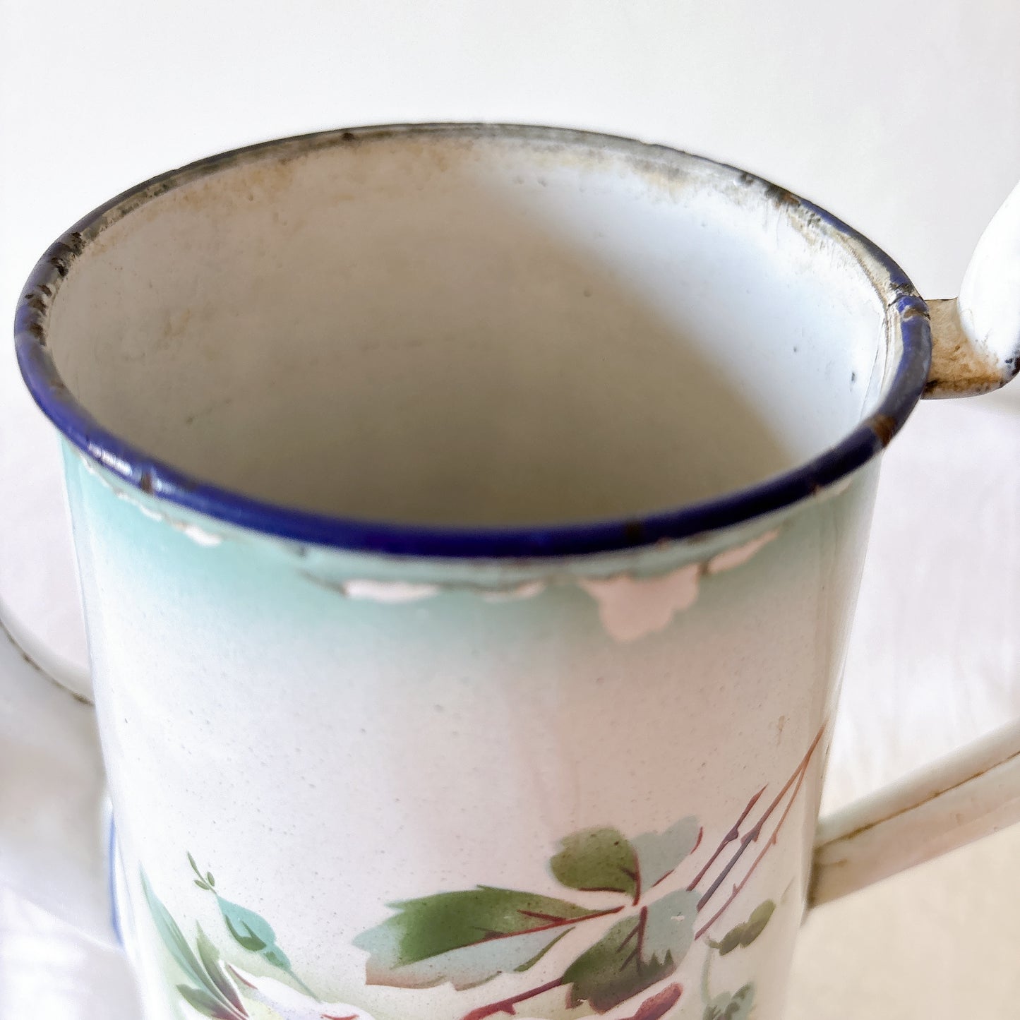 フランスアンティーク ホーロー製コーヒーポット　カフェティエール　薔薇柄　ブルーぼかし　ブロカント　蚤の市