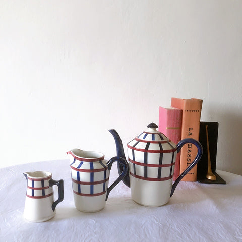 クレイユモントロー HBCM Béarn バスク柄 ミルクポット「レッド・ブルー」フランスアンティーク食器 ブロカントアンティークス　バスク柄食器