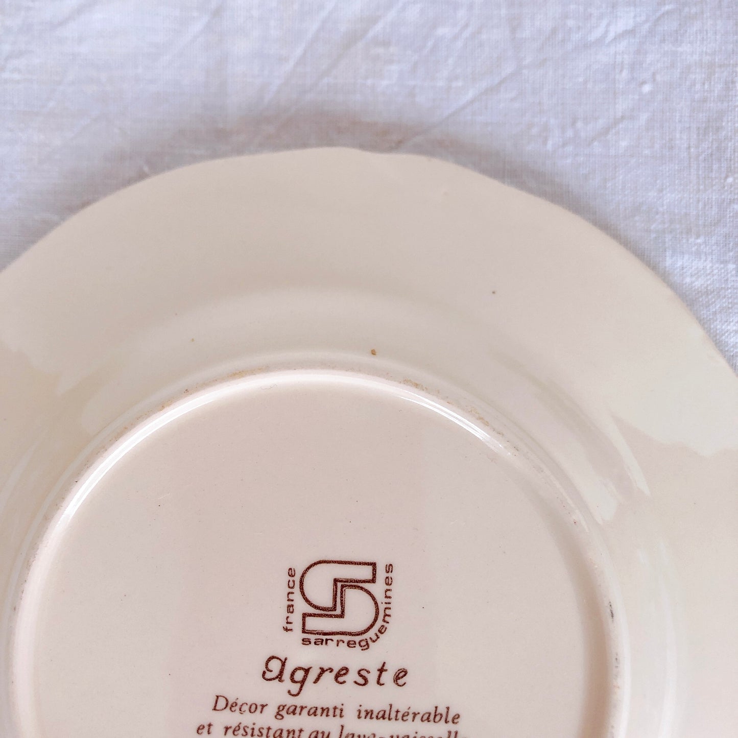 サルグミンヌ sarreguemines アグレスト 平皿 16cm Eフランスアンティーク食器 フランス蚤の市・ブロカント