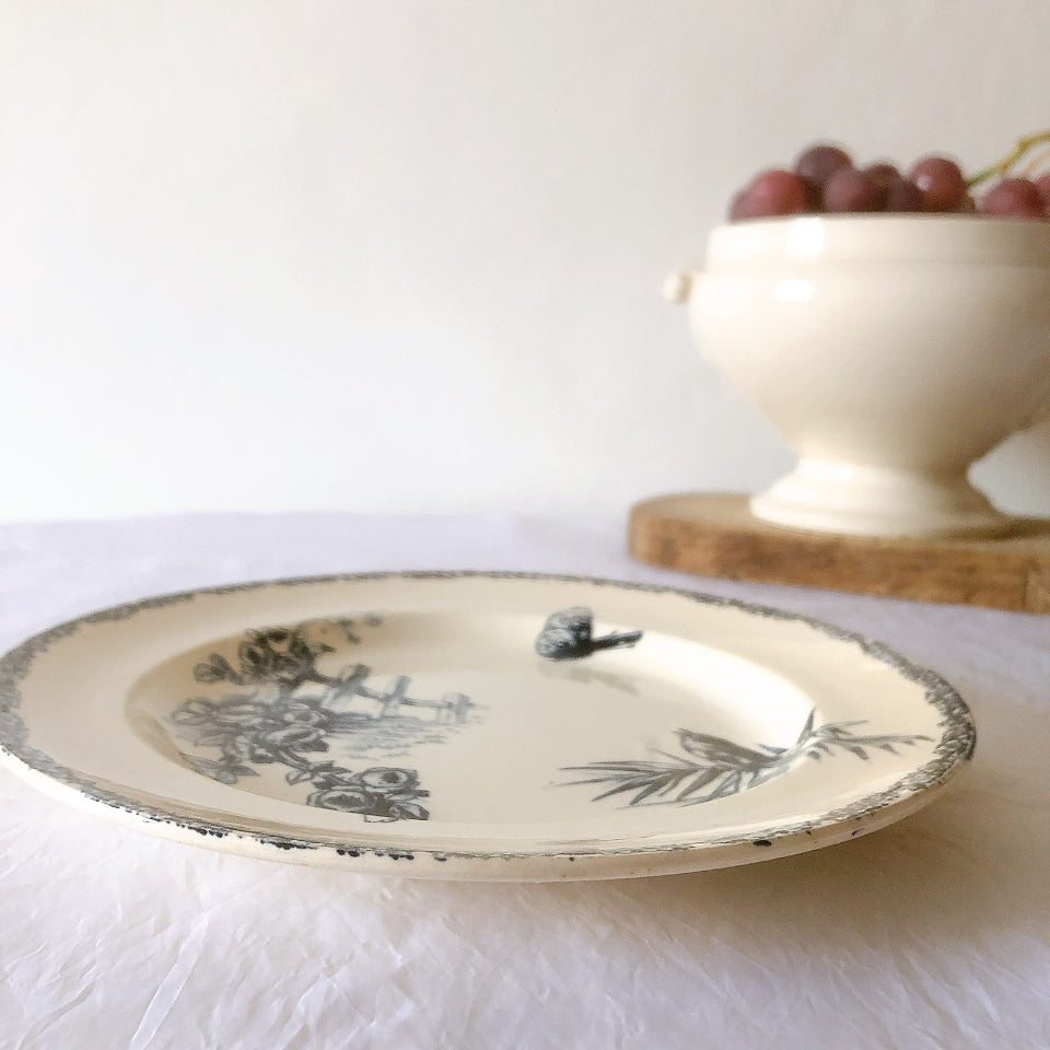 フランスアンティーク  GRAND DEPOT E.Bourgeois グランデポ エミールブルジョワ　蝶鳥柄　ディナープレート 平皿 フランスアンティーク食器 ブロカント 蚤の市