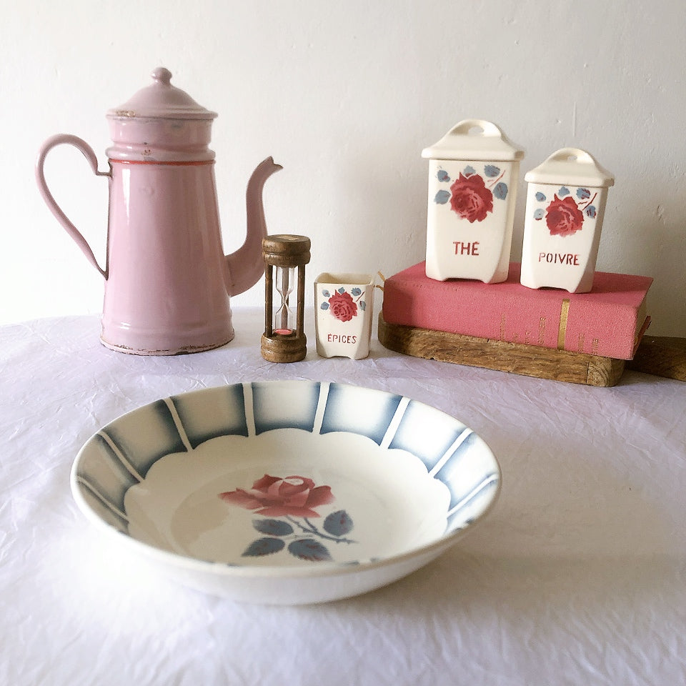 ディゴワンサルグミンヌ 『DAUPHIN 』 花柄キャロットプレート・深皿 フランスアンティーク食器　ブロカントアンティーク　蚤の市