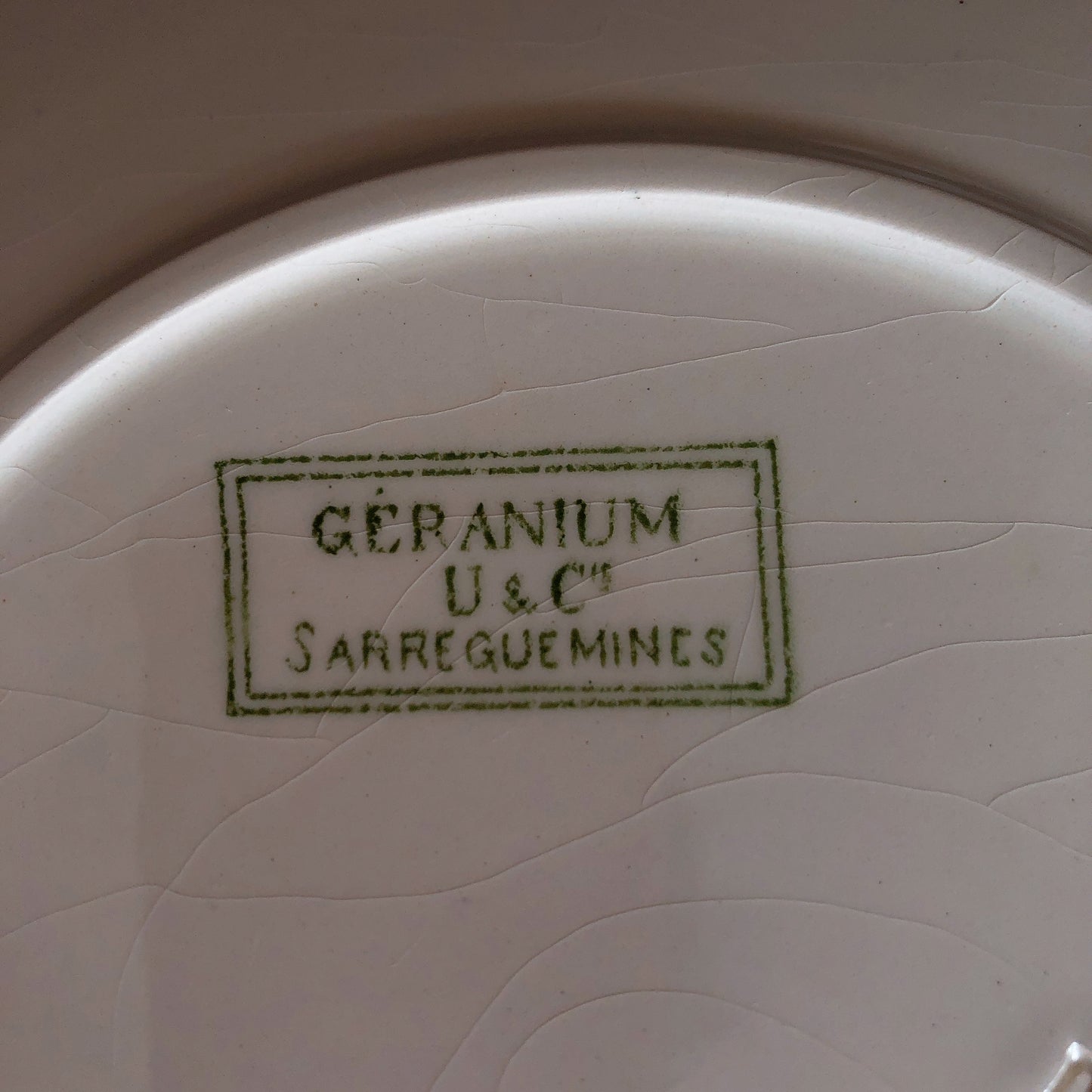 U＆Cサルグミンヌ  ”GERANIUM” ゼラニウム デザートプレート A フランスアンティーク食器　ブロカント　蚤の市