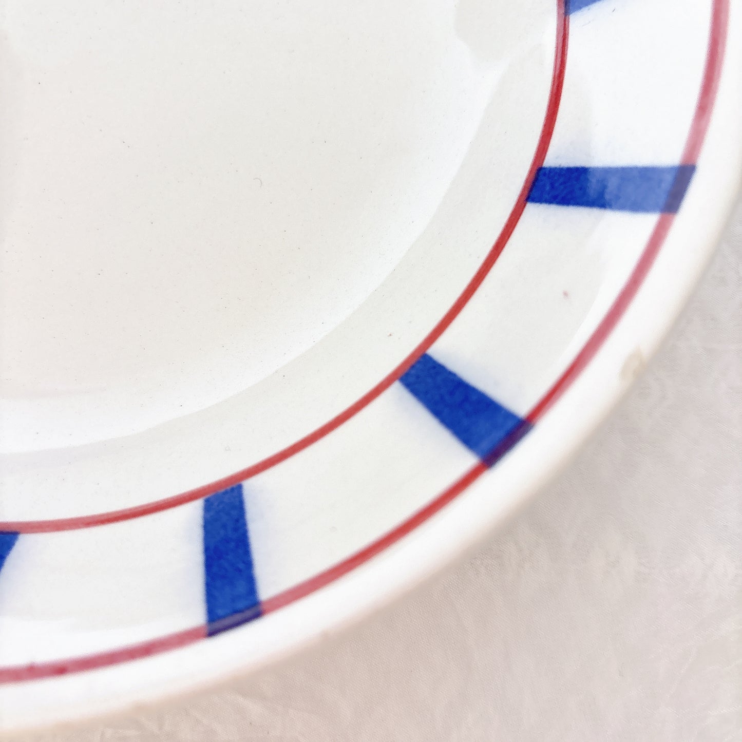 ムーランデルー Moulin des Loups バスク柄 キャロットプレート フランスアンティーク食器 ブロカント 蚤の市