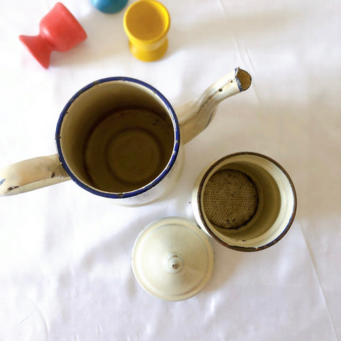 フランスアンティーク　ホーロー製ポット／カフェティエール　コーヒーポット　白xブルー柄　フランスアンティーク・ビンテージ雑貨　ブロカント　蚤の市