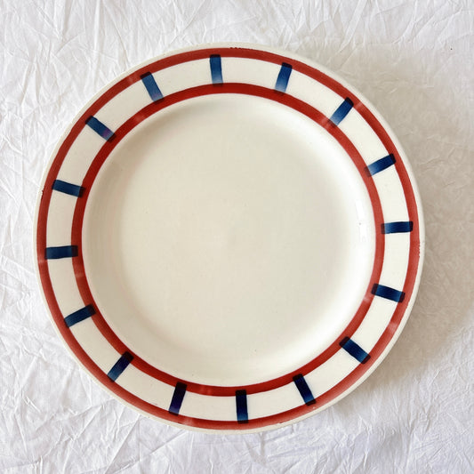 バドンヴィレー デザートプレート/平皿 19.8㎝ バスク柄『レッド・ブルー』 フランスアンティーク食器 フランス蚤の市 ブロカント

