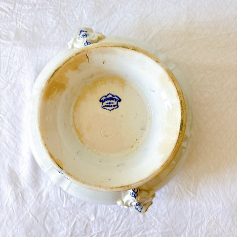フランスアンティーク ロンウィ（Longwy） 「Louis XV（ルイ15世）」シリーズ　蓋付きスープチュリーン｜ブルー＆ホワイト陶器