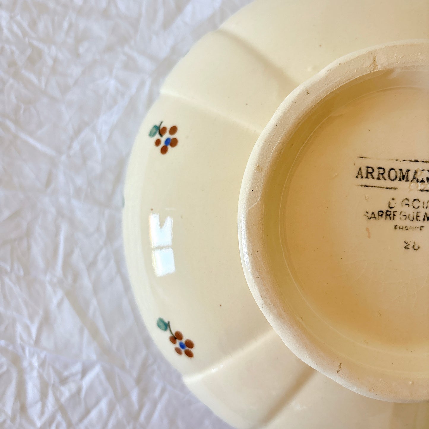 ディゴワンサルグミンヌ 『ARROMANCHES （アロマンシュ）』花リム スーピエール　フランスアンティーク食器